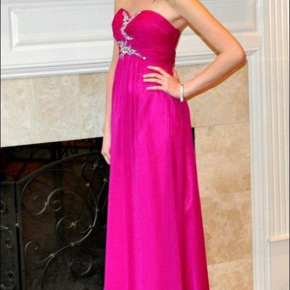 Gorgeous Pink Prom Gown