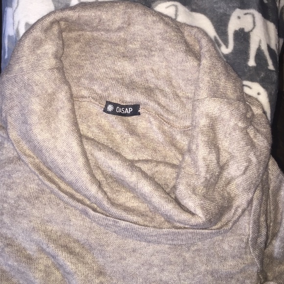 Oasap cowl neck lightweight sweater - Picture 3 of 3