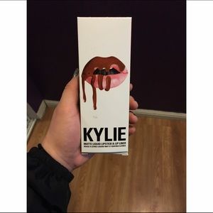 Kylie Jenner lip kit Dulce K