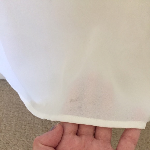 🚫SOLD🚫Cream sleeveless Banana Republic top! - Picture 4 of 4