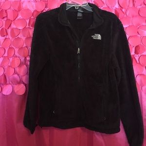 Black fleece northface jacket