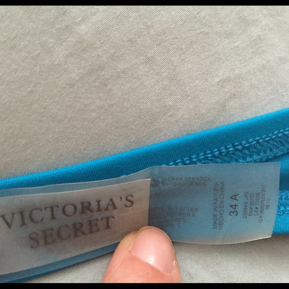 Victorias secret padded push up halter bikini top - Picture 3 of 3