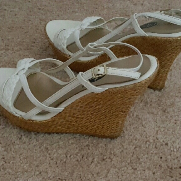 White wedges