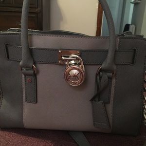 Michael Kors Hamilton Saffiano bag/ Grey in color