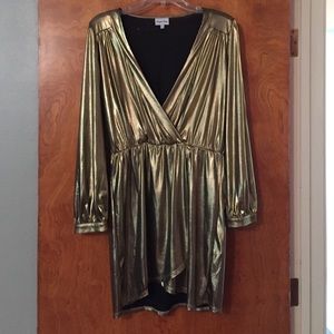 Metallic gold dress. Great for a big night out!