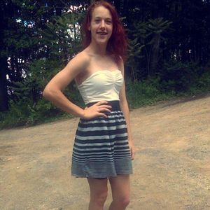 Meet your Posher, Crystal