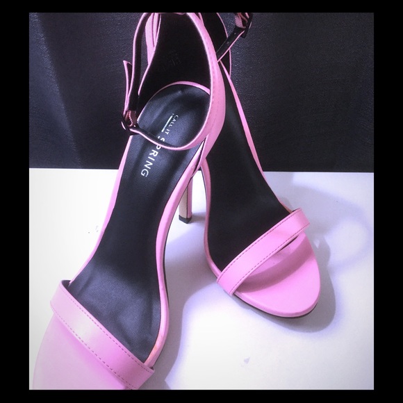Bubblegum Pink Strap Heell
