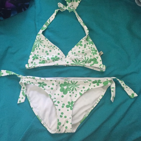 Bathing suit