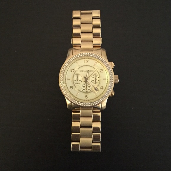 Michael Kors Oversized Gold Watch main image 6