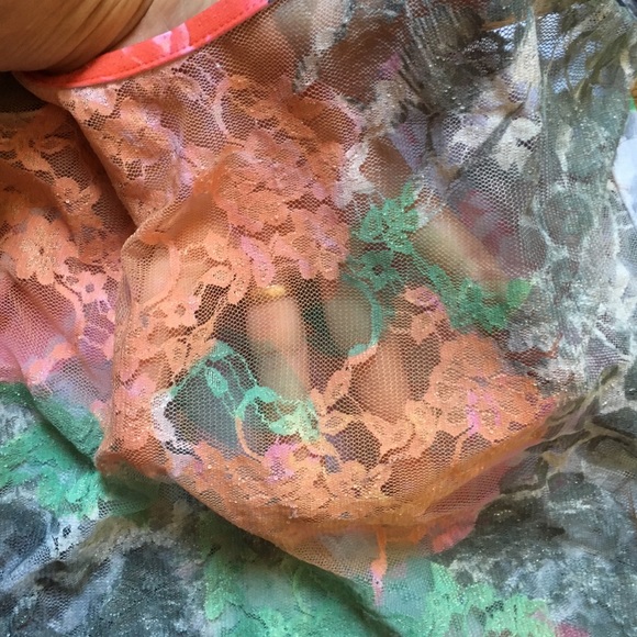 Racer back top - Picture 2 of 3