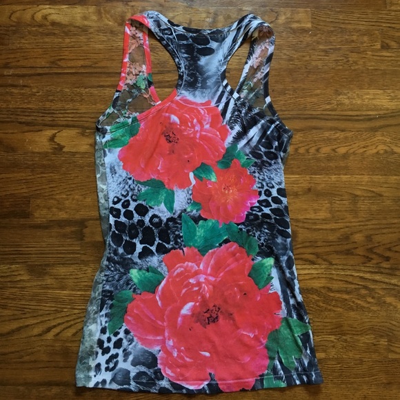 Racer back top - Picture 3 of 3