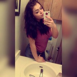 Meet your Posher, Daniela