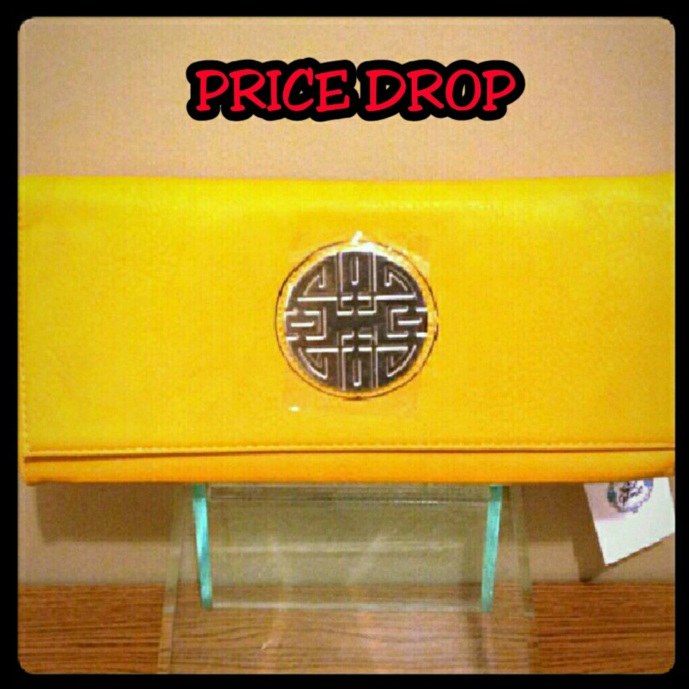 Mustard fashion Clutch