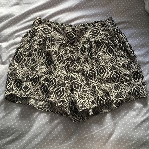 Mudd Flowy Shorts