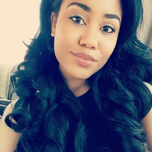 Meet your Posher, Fallon