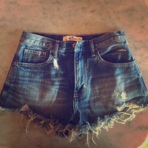 Hollister High-waisted Shorts *barely worn*