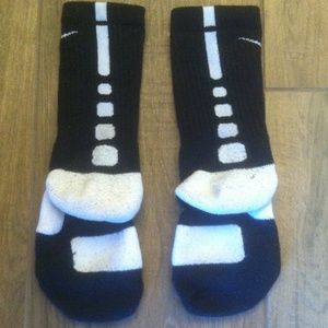 NIKE EITE SOCKS!!
