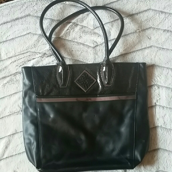 Vera Wang two tone black. Used for iPad