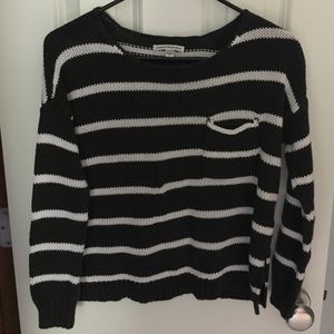 Black/White striped crop cotton sweater