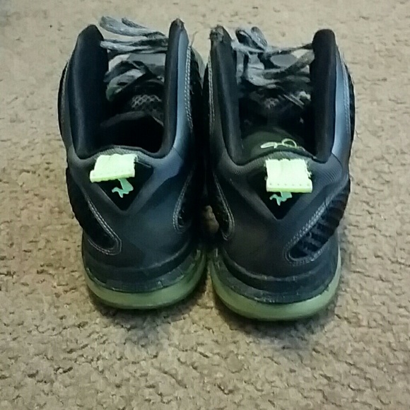 Lebron 9 - Picture 2 of 4