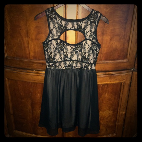 Dresses & Skirts - Parker peek a boo cut out dress