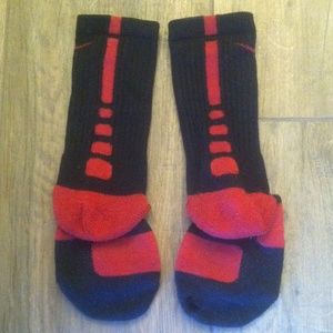 NIKE BASKETBALL ELITE SOCKS!!