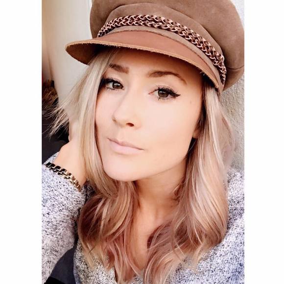 Meet your Posher, Beth anne