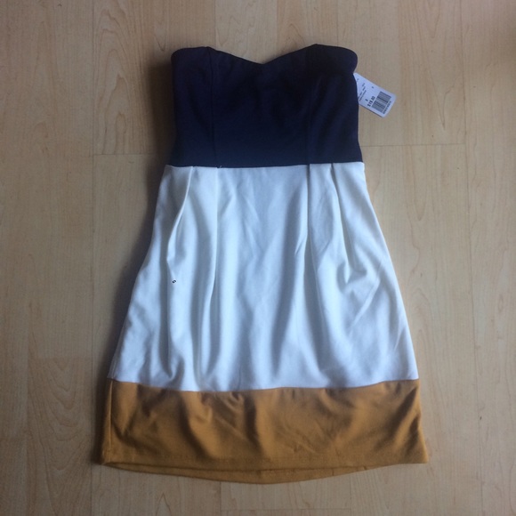NWT Colorblock Strapless Dress