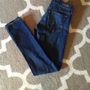 AG Nikki relaxed skinny jean size 26