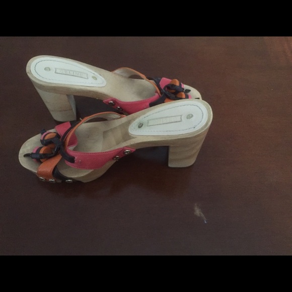 CÉLINE WOODEN HEELS - Picture 2 of 4