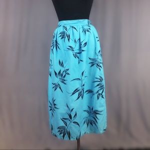 🎃🎃🎃Bright Blue Midi Skirt