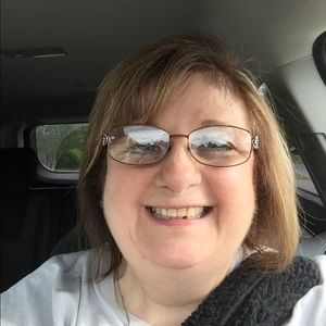 Meet your Posher, Pamela