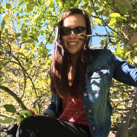 Meet your Posher, Sara
