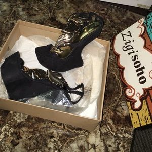 Zigi--zigisoho size 7.5 Lennox Black/Gold