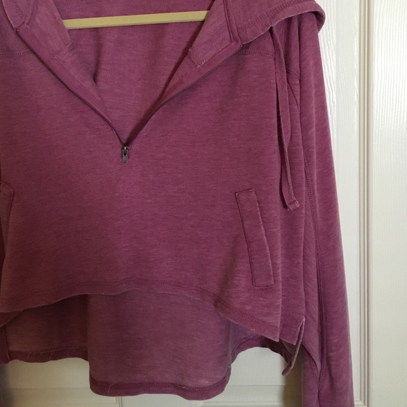 Cropped Hoodie 💥SOLD💥 - Picture 2 of 3