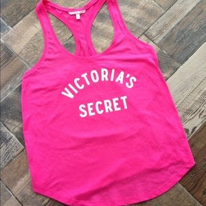 Vs tank top size med. fits like a small