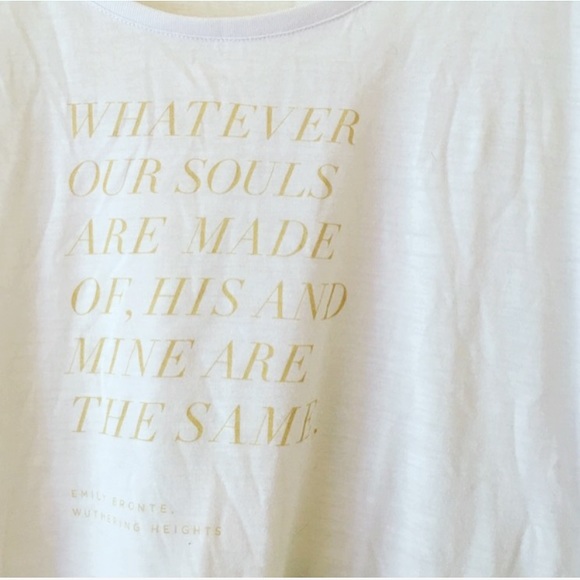 ❤️ Wuthering Heights graphic tee ❤️