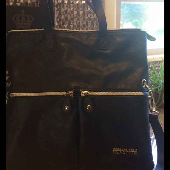 Black "like new" bag