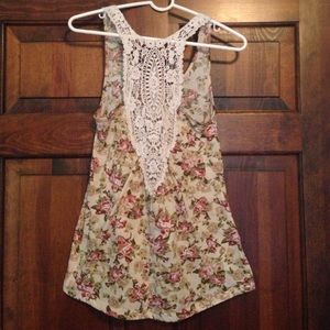 Lace back tank top
