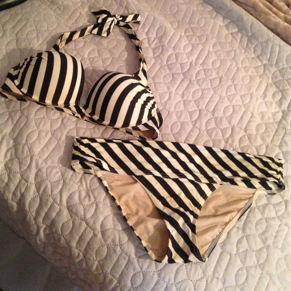 Great condition VS swimsuit