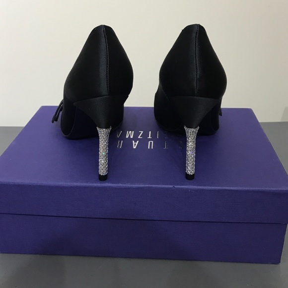 New in box Stuart weitzman glover black satin 6.5 - Picture 2 of 4