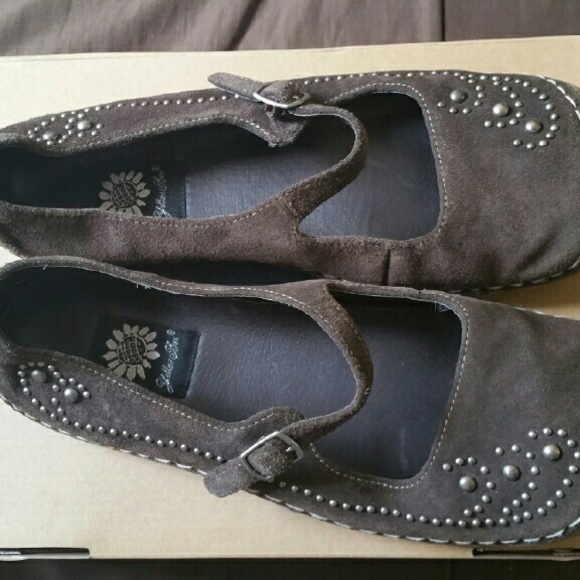 Women's Shoes