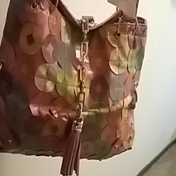 Fuchsia hobo purse - Picture 2 of 3