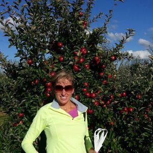 Meet your Posher, Joy