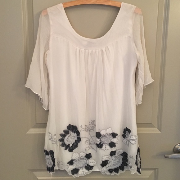 Embroidered Blouse - Picture 3 of 3