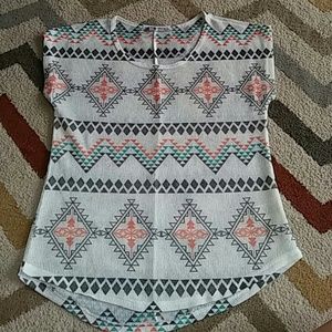 Blu Planet size M aztec top NEW