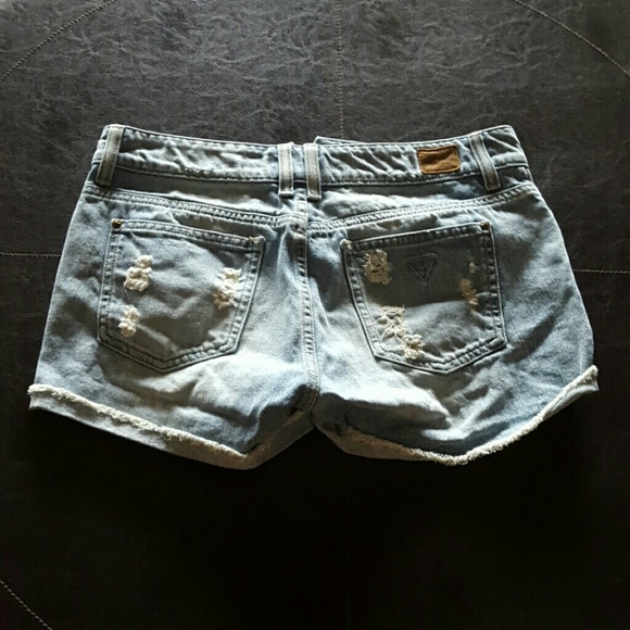Guess shorts - Picture 2 of 3
