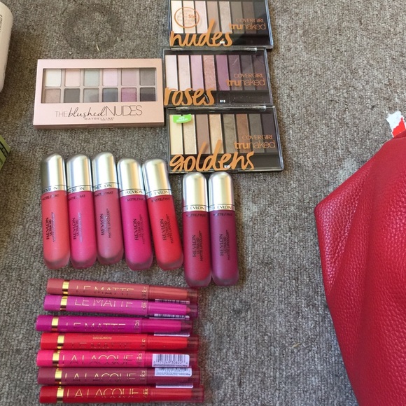 Big makeup bundle all NEW NEVER OPENED