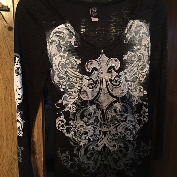 Never worn and fits tight!