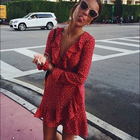 ISO DRESS & GLITTER SUNNIES